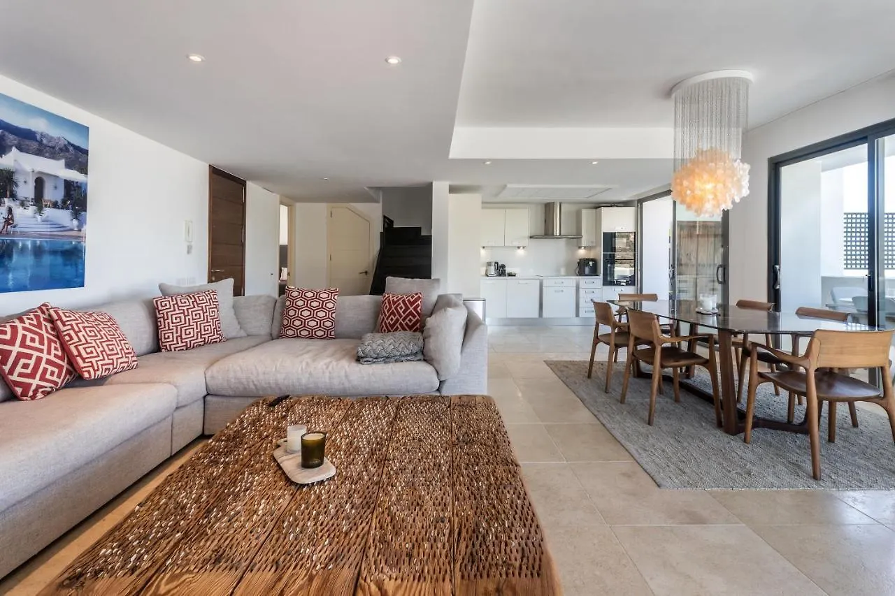 Duplex Penthouse With 3 Bedrooms Estepona 0*,